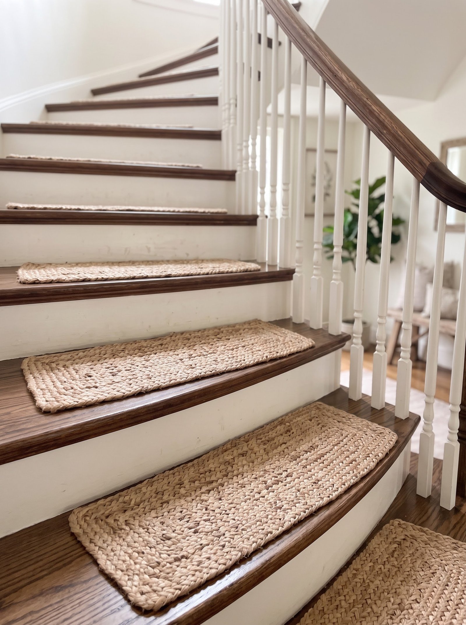 Natural Braided Beige Jute Stair Treads Set - Image 8