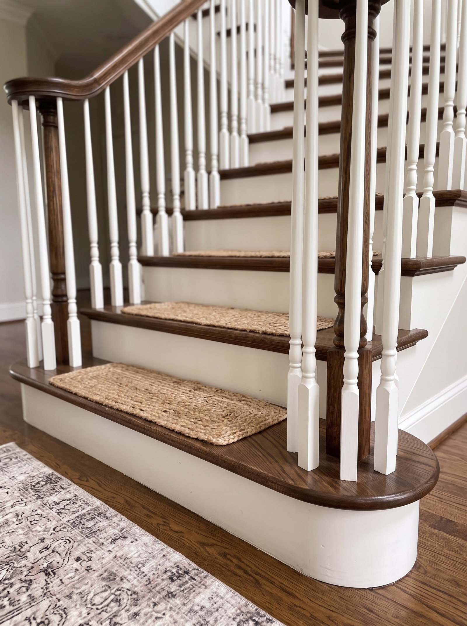 Natural Braided Beige Jute Stair Treads Set - Image 4